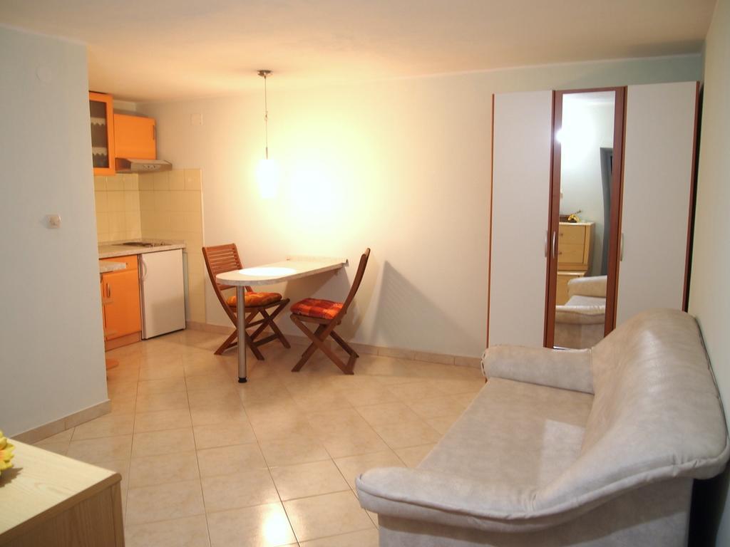 Holiday Home Oliva Bilice Luaran gambar